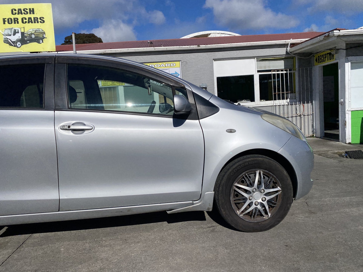 2007 Toyota Vitz SCP90