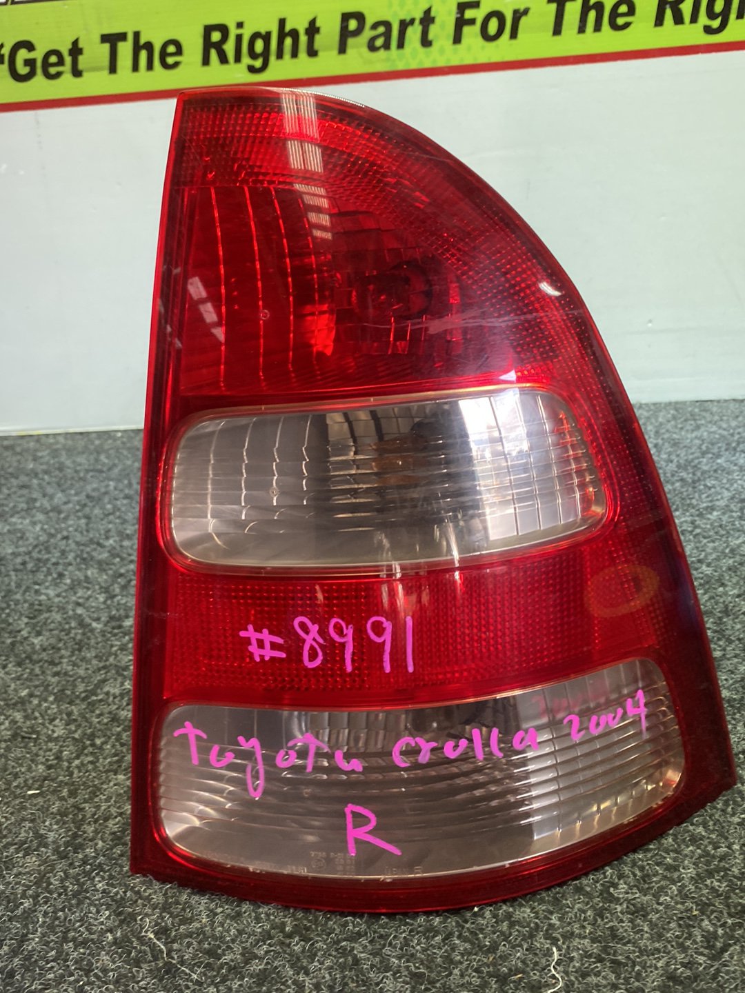 2004 Toyota Corolla - Right Taillight PN: Koito 13-61