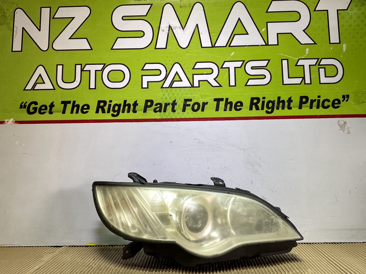2007 Subaru Legacy- Right Headlight PN: see photos