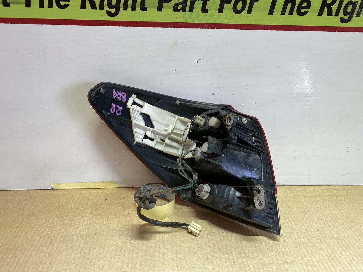 2010 Subaru Legacy - Right Taillight PN: Koito 220-20067