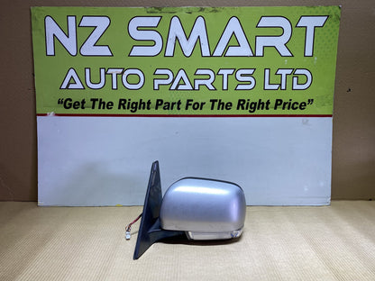 2006 Mitsubishi Pajero V93W - Left Door Mirror PN: 10 wires