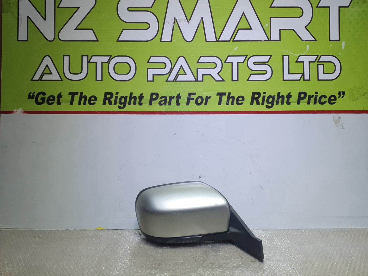 2007 Mazda Premacy- Right Door Mirror PN: 5 wires