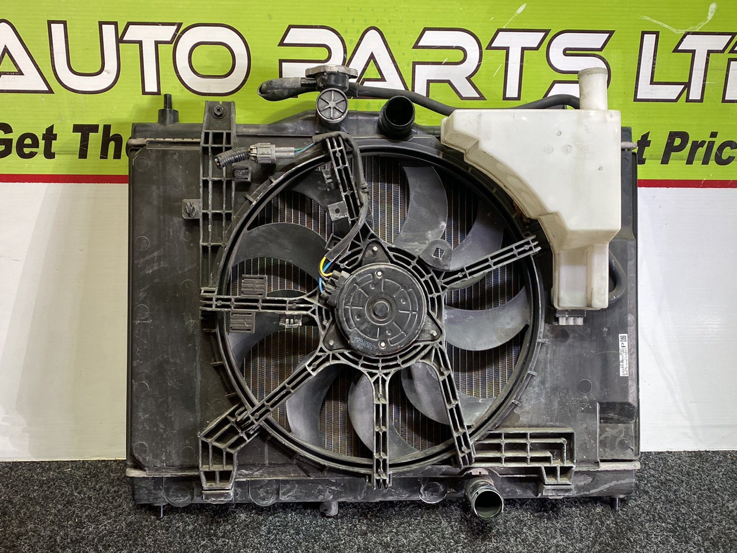 2011 Nissan Juke YF15 - Radiator