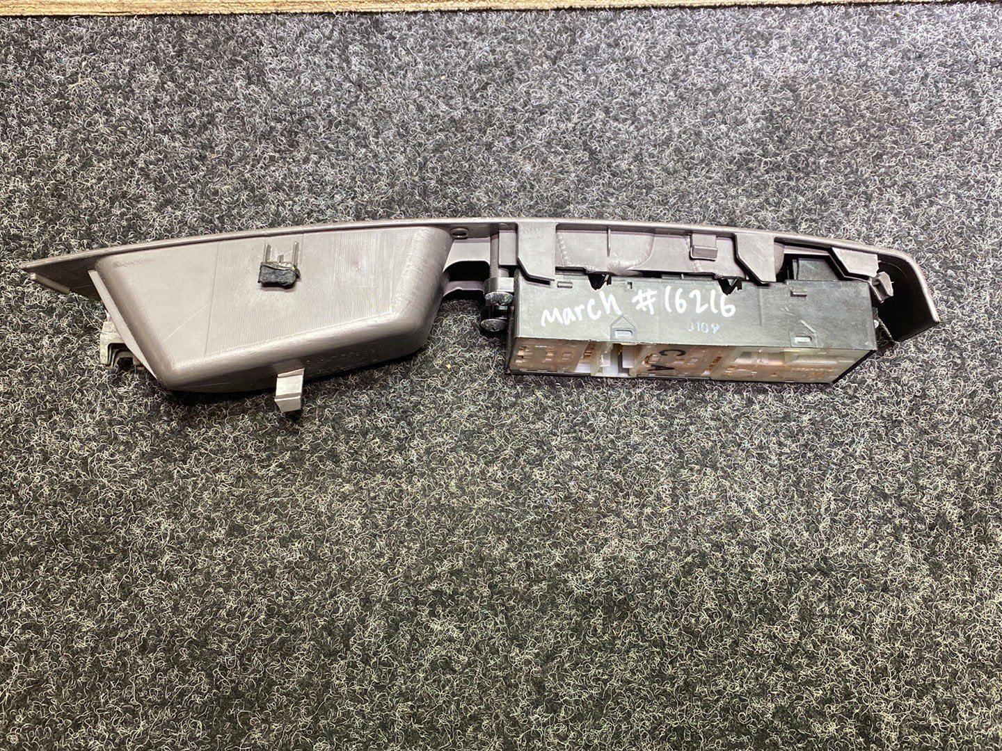 2010 Nissan March AK12 - Master Power Window Switch