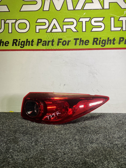 2016 Mazda Axela BM5FP - Right Taillight