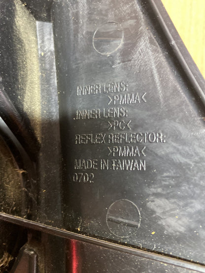 2006 Used Toyota Ist- Right Rear Light PN: 0482360