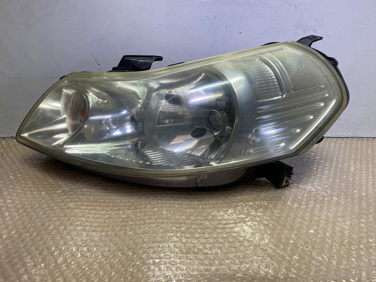 2009 Suzuki SX4 - Left Headlight PN: see photos