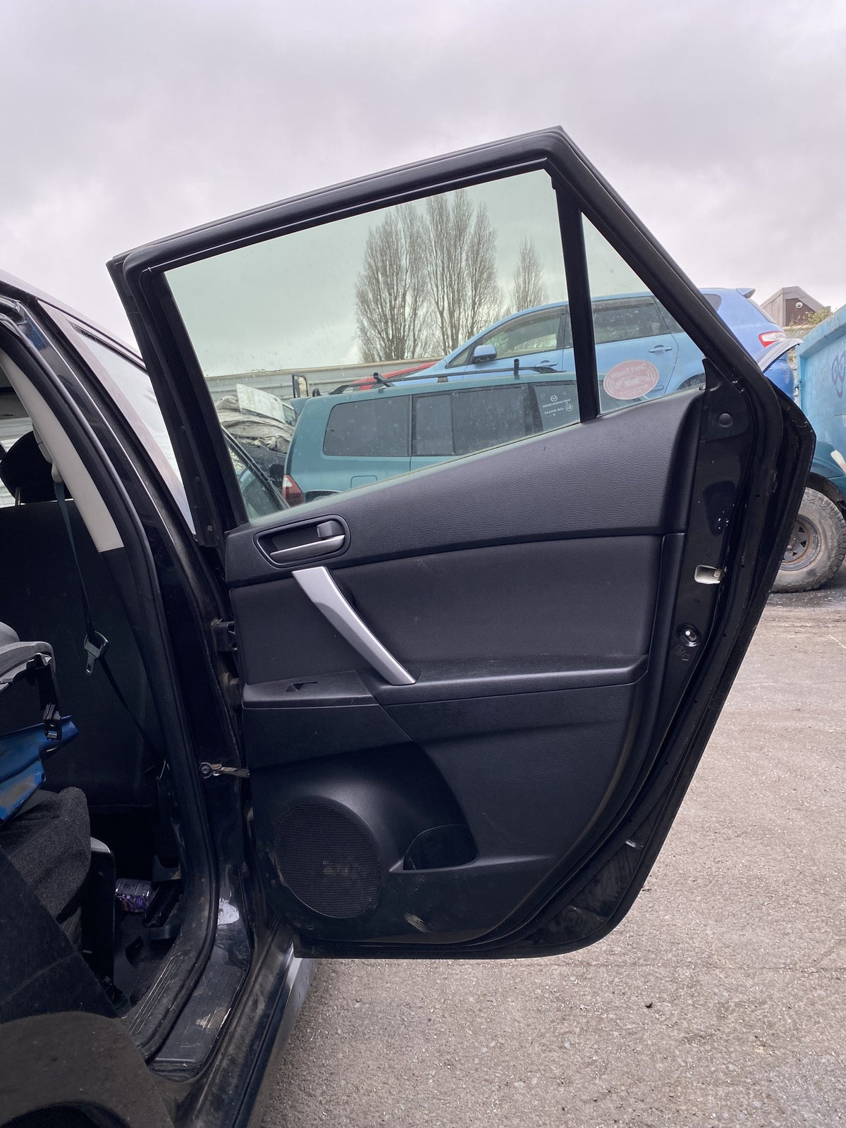 2010 Mazda Axela BLEFW Dismantling for Parts