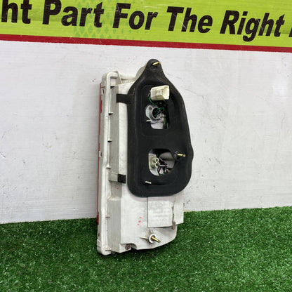 May 2002 to Dec 2010 - Nissan Elgrand E51 - Left Upper Taillight - Lens# D005