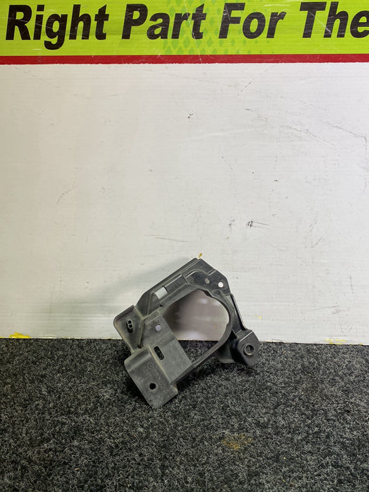 2015 Mazda CX-5 KE2AW - Right Bumper Foglight Surround