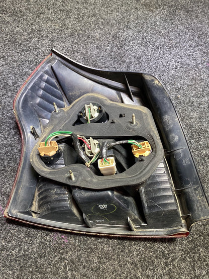 2002 Used Toyota Corolla NZE121 - Right Taillight PN: Koito 13-64
