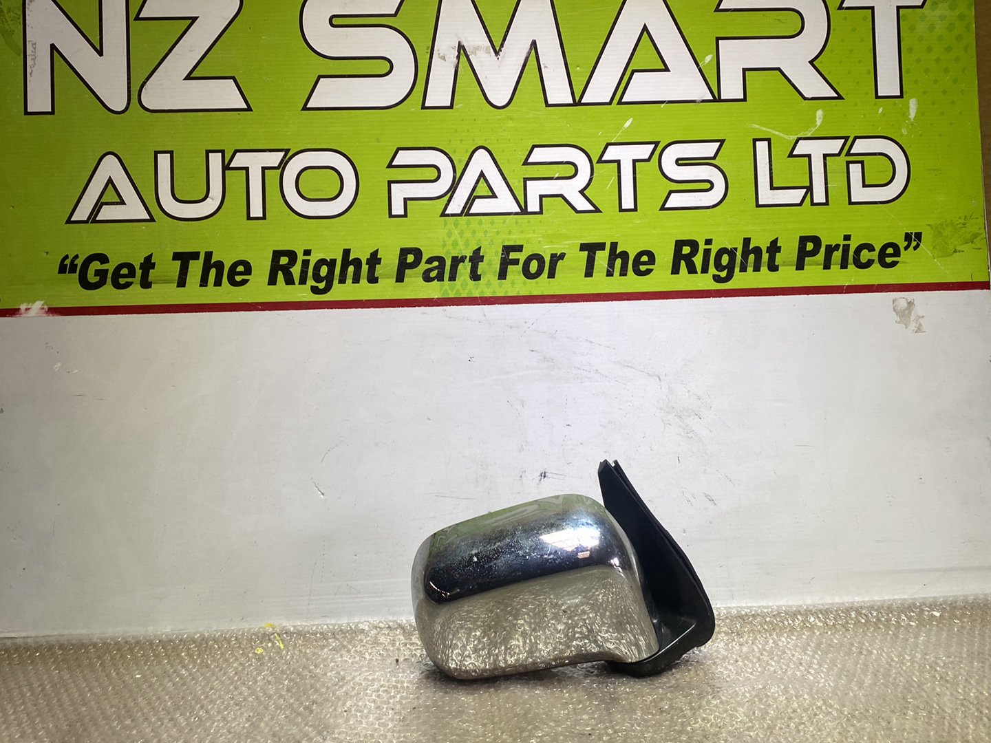 1996 Honda CR-V- Right Door Mirror PN: 5 pin