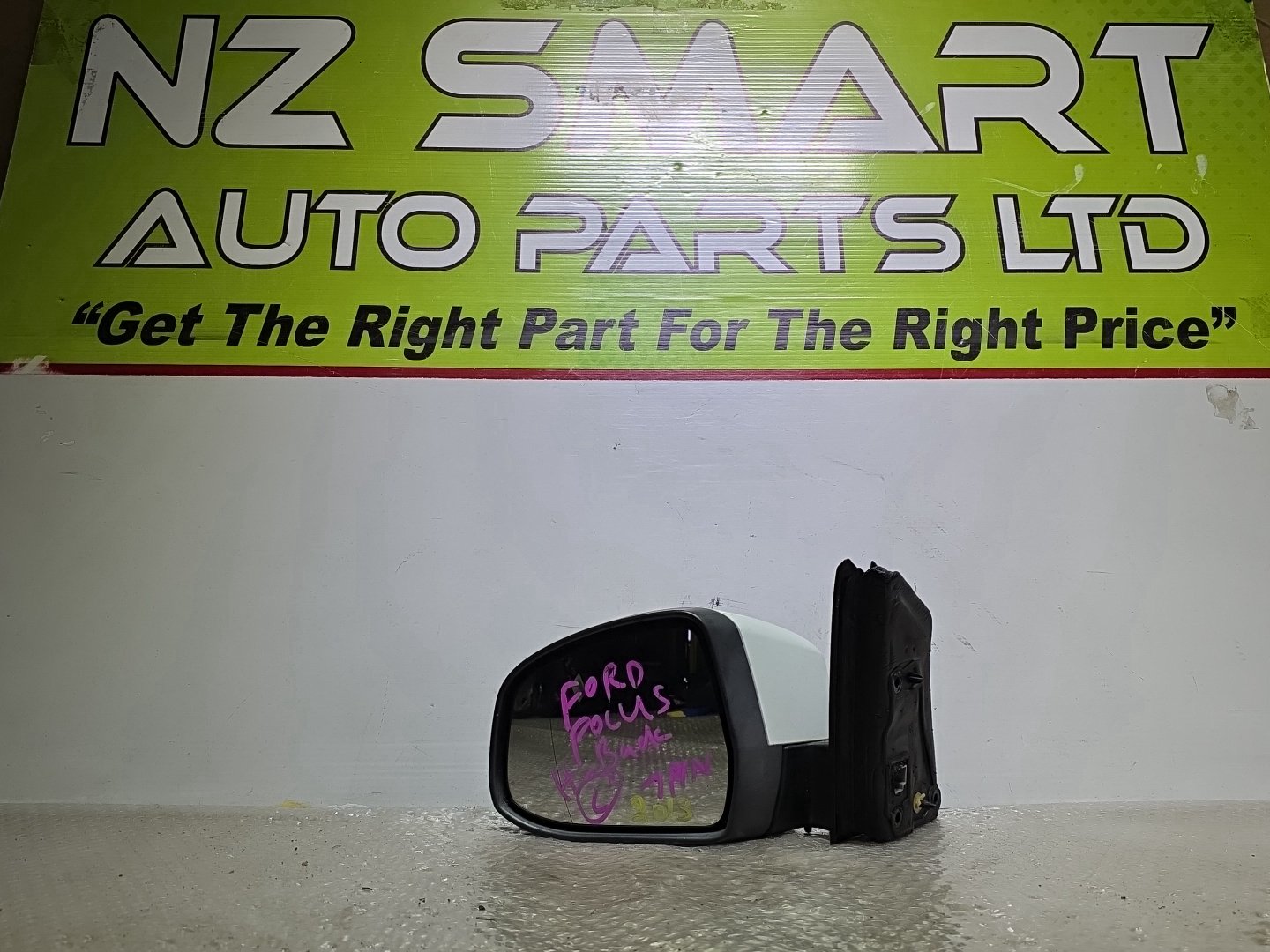 2013 Ford Focus- Left Door Mirror PN: 7 pin