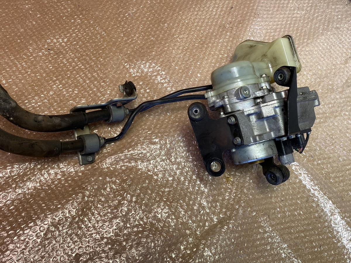 2011 Nissan Fuga - Brake Booster PN: 460071MG5B
