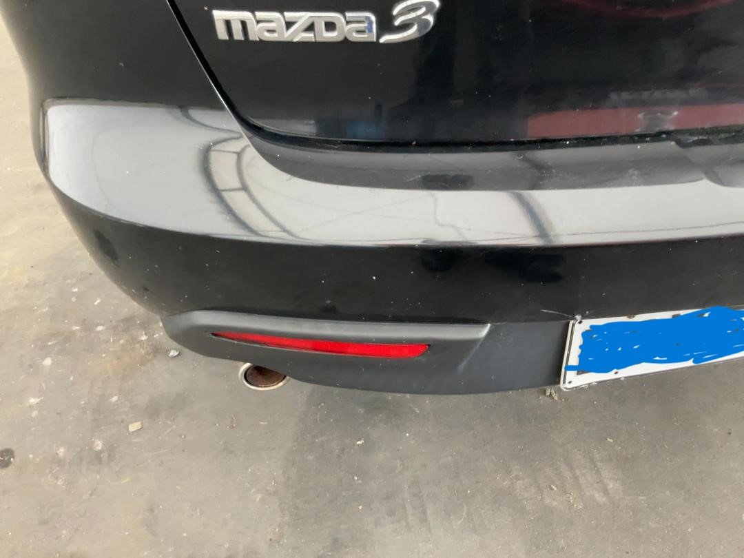 2011 Mazda Mazda3 - Dismantling For Parts