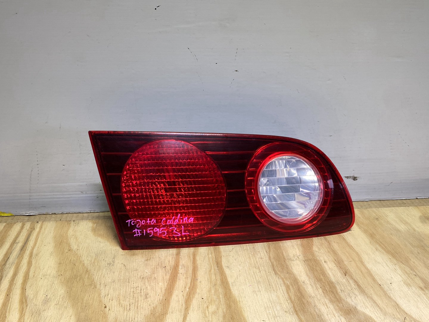 1998 Toyota Caldina ST215 - Left Tailgate Light PN: ICHIKOH 21-43