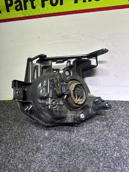 2011 Nissan Juke YF15 - Right Headlight