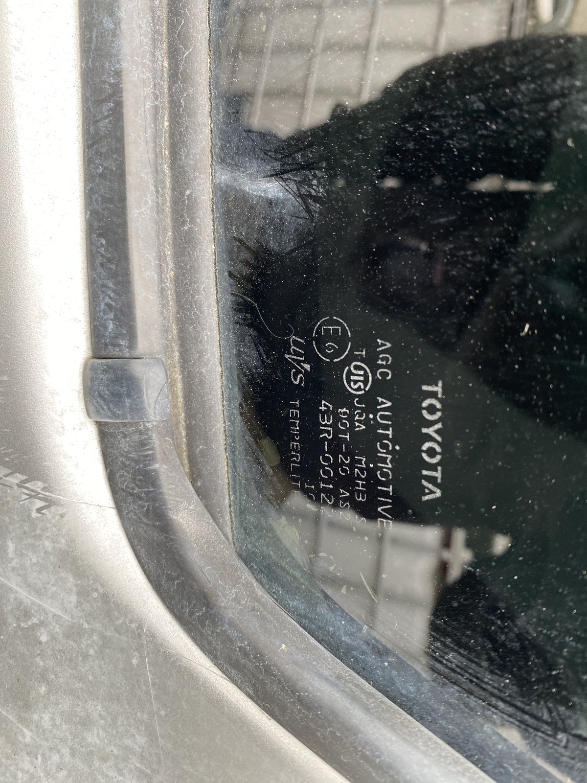 2014 Toyota Yaris YR- Dismantling For Parts