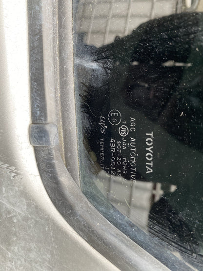 2014 Toyota Yaris YR- Dismantling For Parts