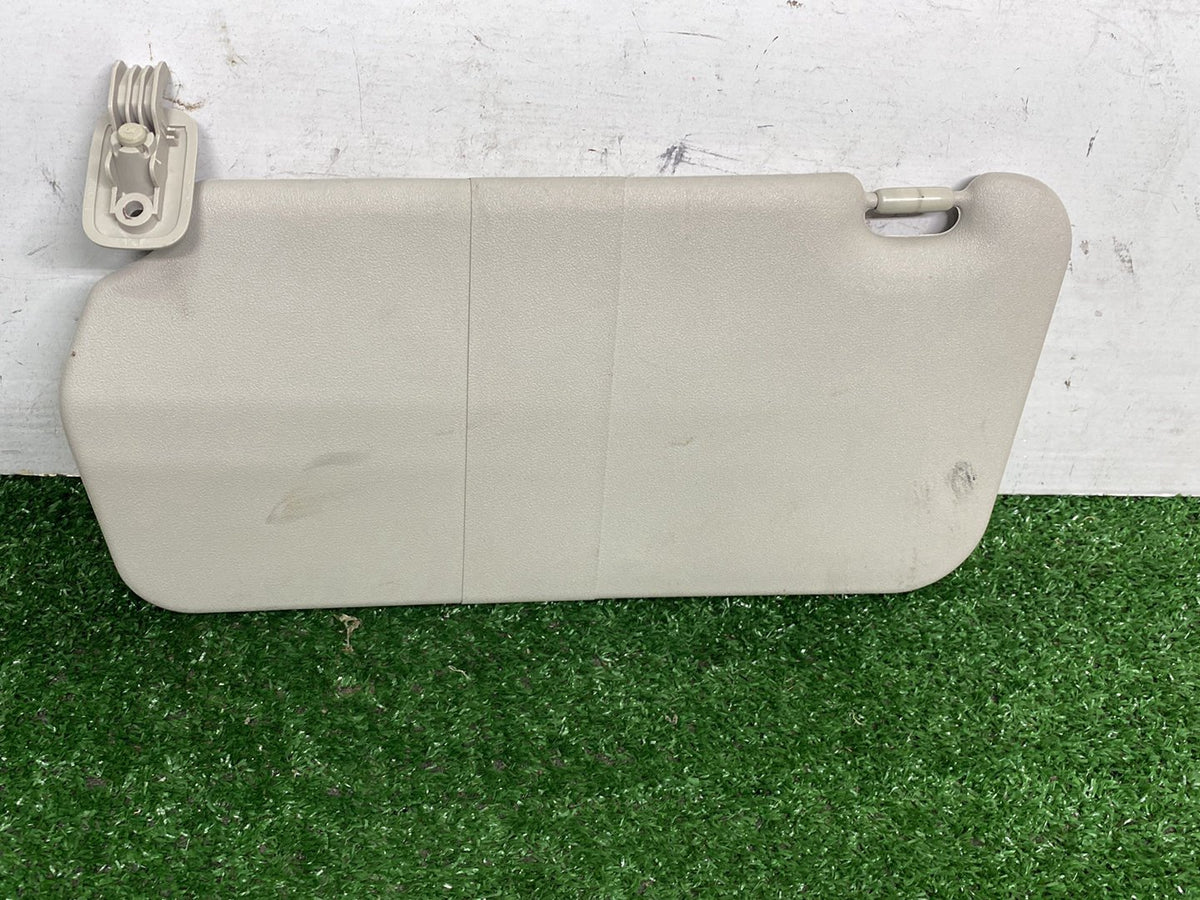 2013 Nissan Lafesta CWFFWN - Right Sun Visor PN: See photos