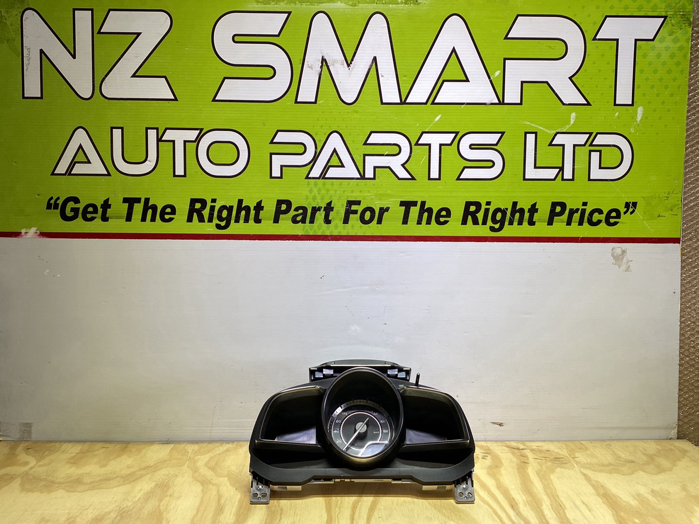 2014 Mazda Axela BYEFP - Instrument Cluster PN: see photo