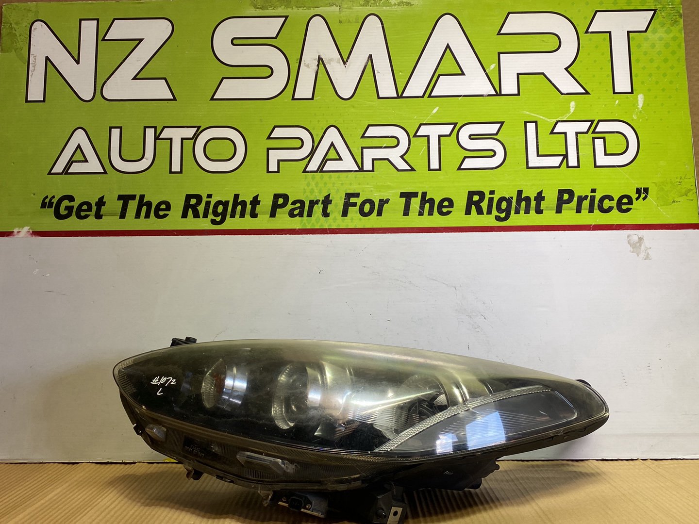 2009 Mazda Demio DE5FS- Left Headlight PN: STANLEY P6515