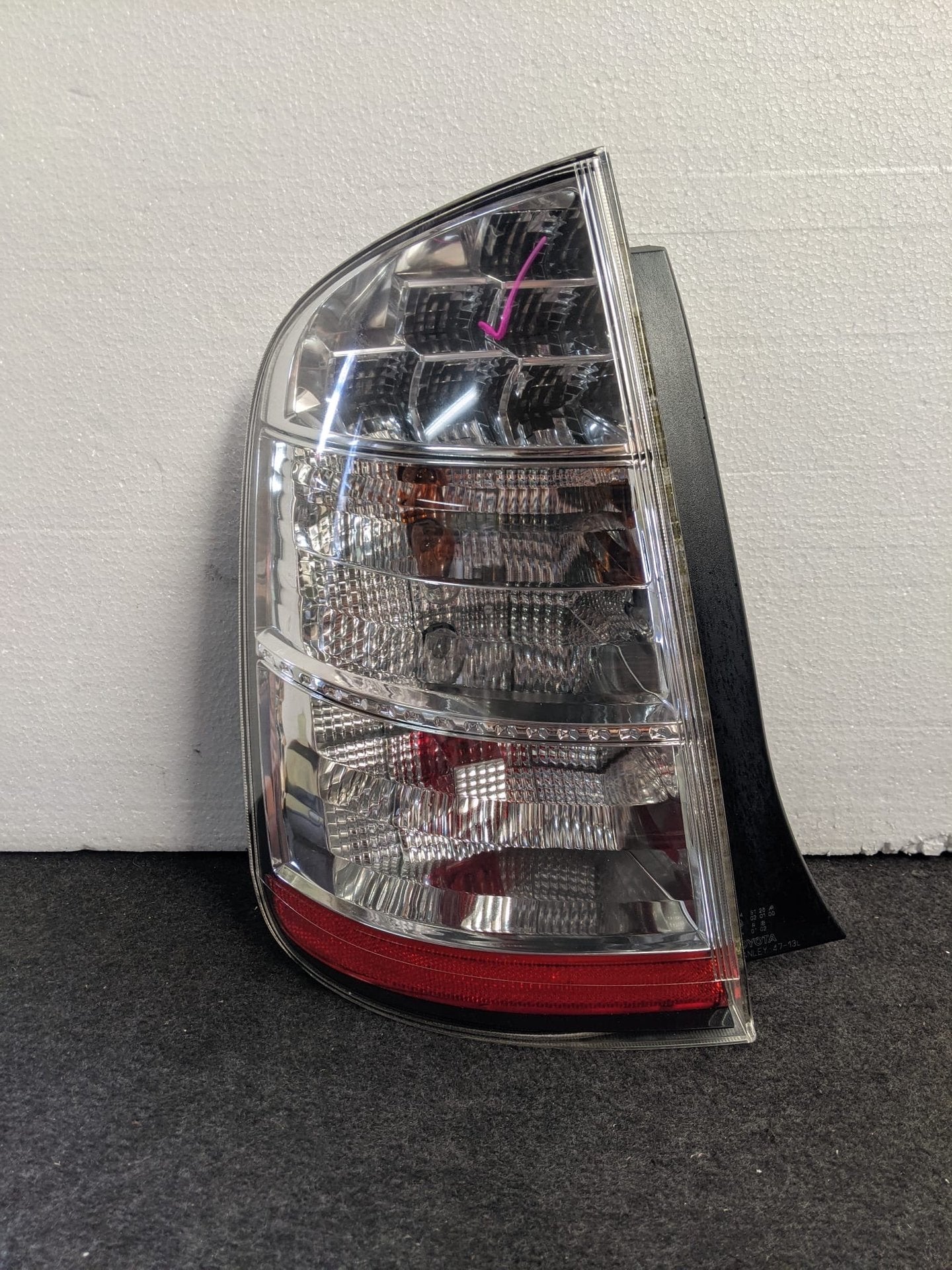 2007 Used Toyota Prius - Left Taillight PN: 47-13