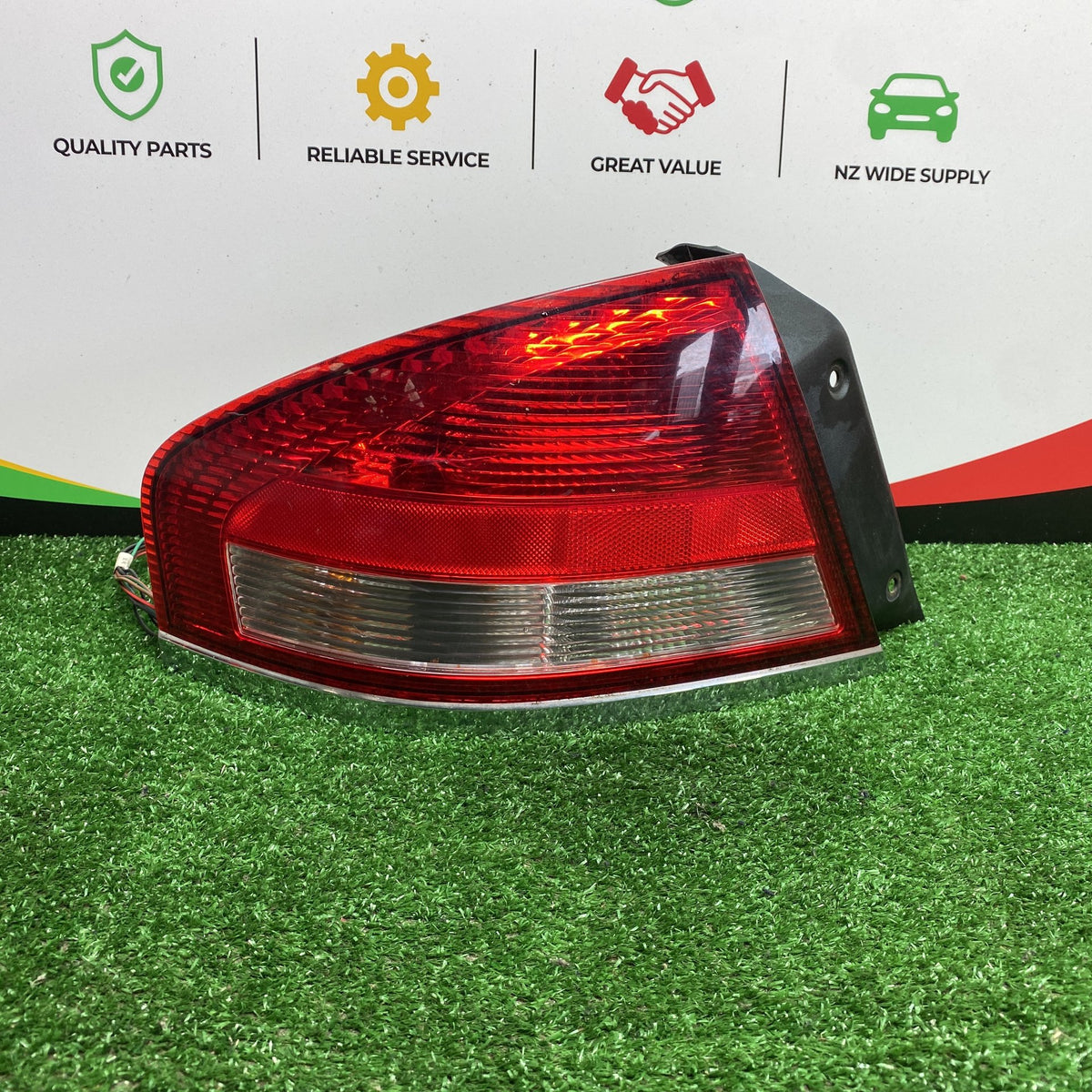 2004 Ford Falcon BA - Left Taillight PN: 3R2313405-AB