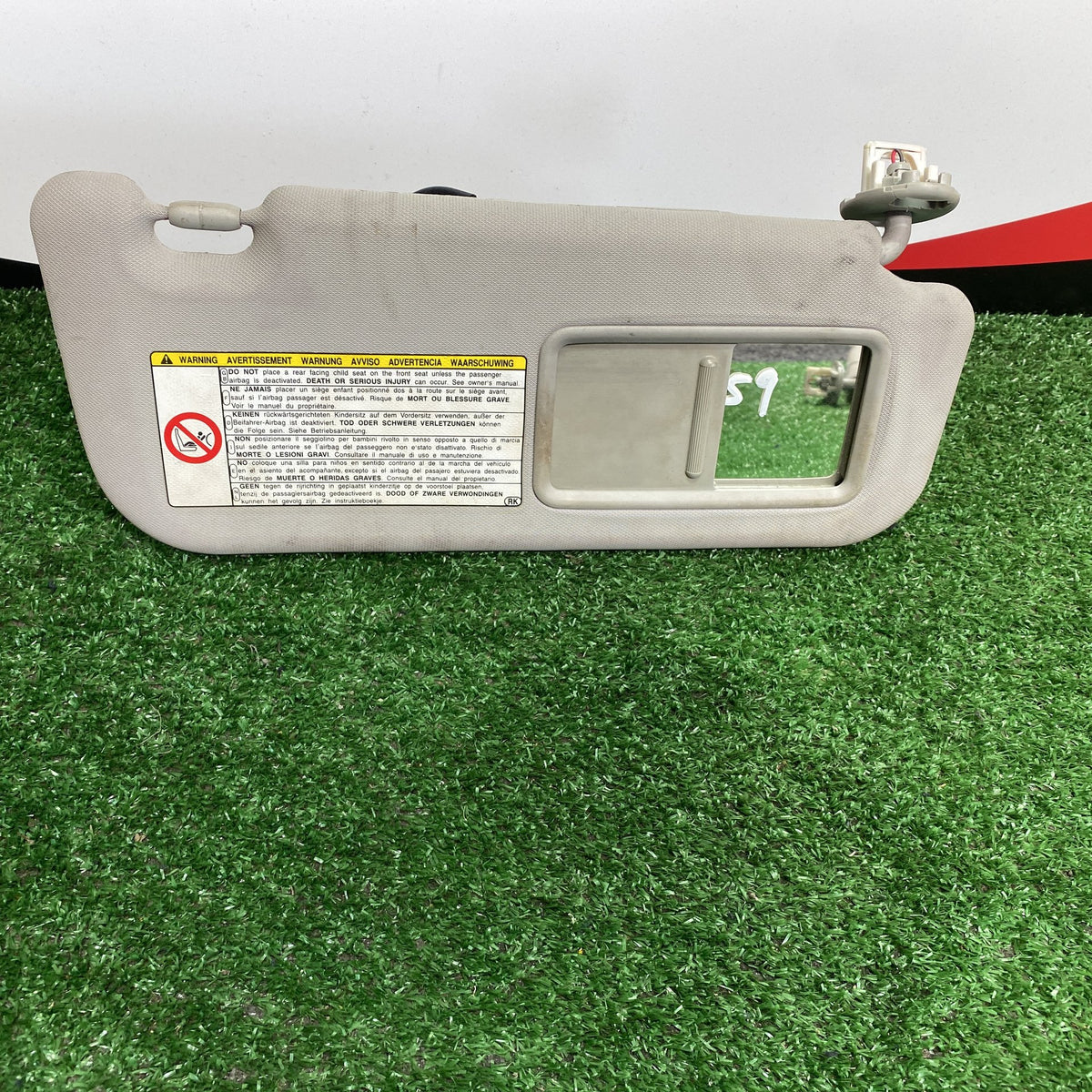 2007 Used Toyota Corolla - Right Sun Visor PN: 7423112770B0
