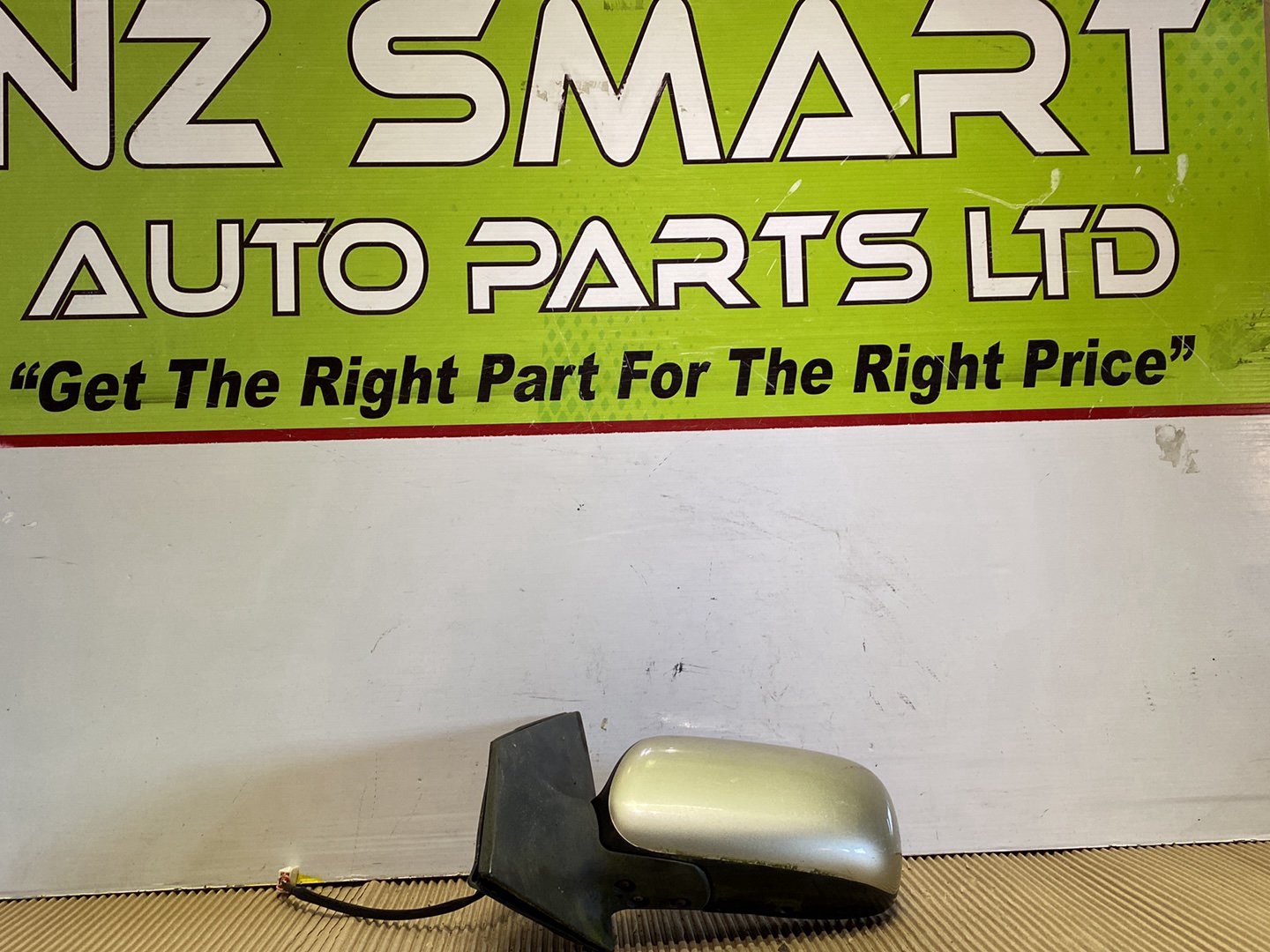 2006 Toyota Corolla- Left Door Mirror PN: 5 wires