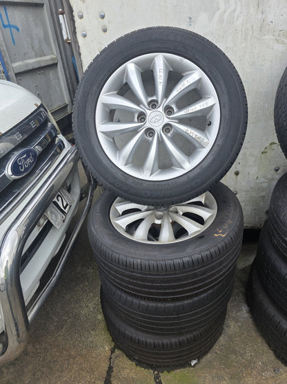 Hyundai - Mag Wheel Set PN: Stud Pattern 5x114.3/ Wheel Size 17x7JJ/ Offset 38.5