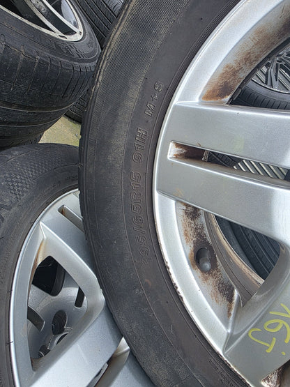 Volkswagen - Mag Wheel Set 5x100 Stud Pattern/ Wheel Size: 15x6 J/ Offset: 38