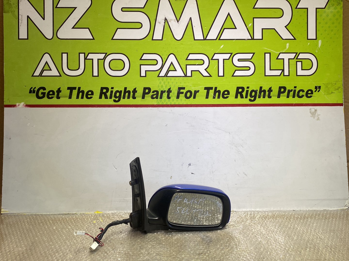 2007 Used Toyota Wish- Right Door Mirror PN: 2 plugs 7 wires