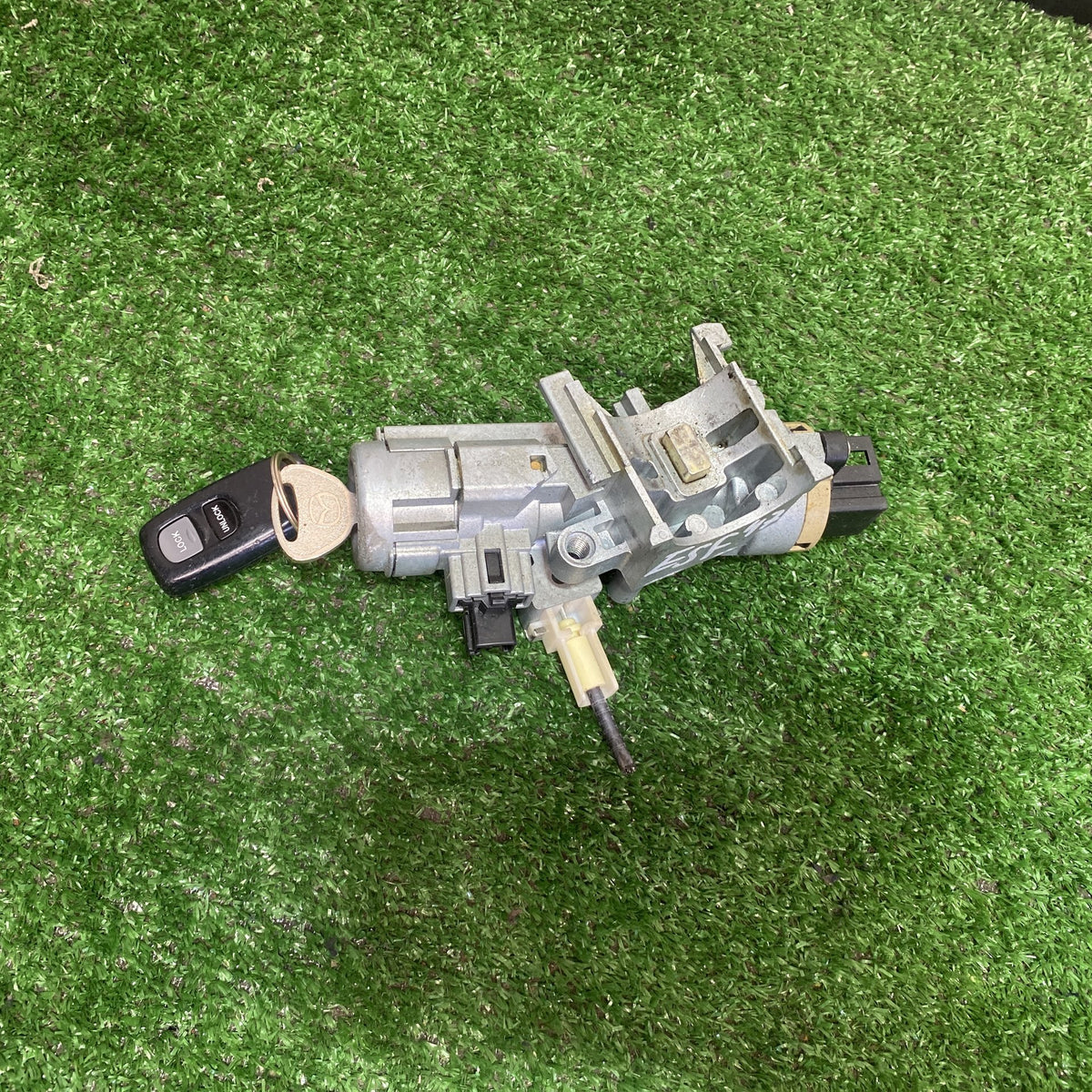 2002 Mazda Atenza - Ignition Switch Key PN: SL-34/ G2YC76290A