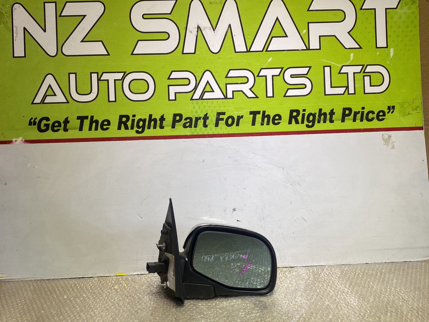 2005 Ford Explorer- Right Door Mirror PN: 8 pin