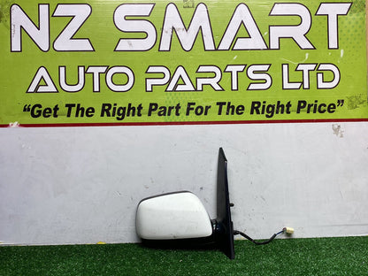 2005 Toyota Ipsum - Right Door Mirror PN: 5 wires