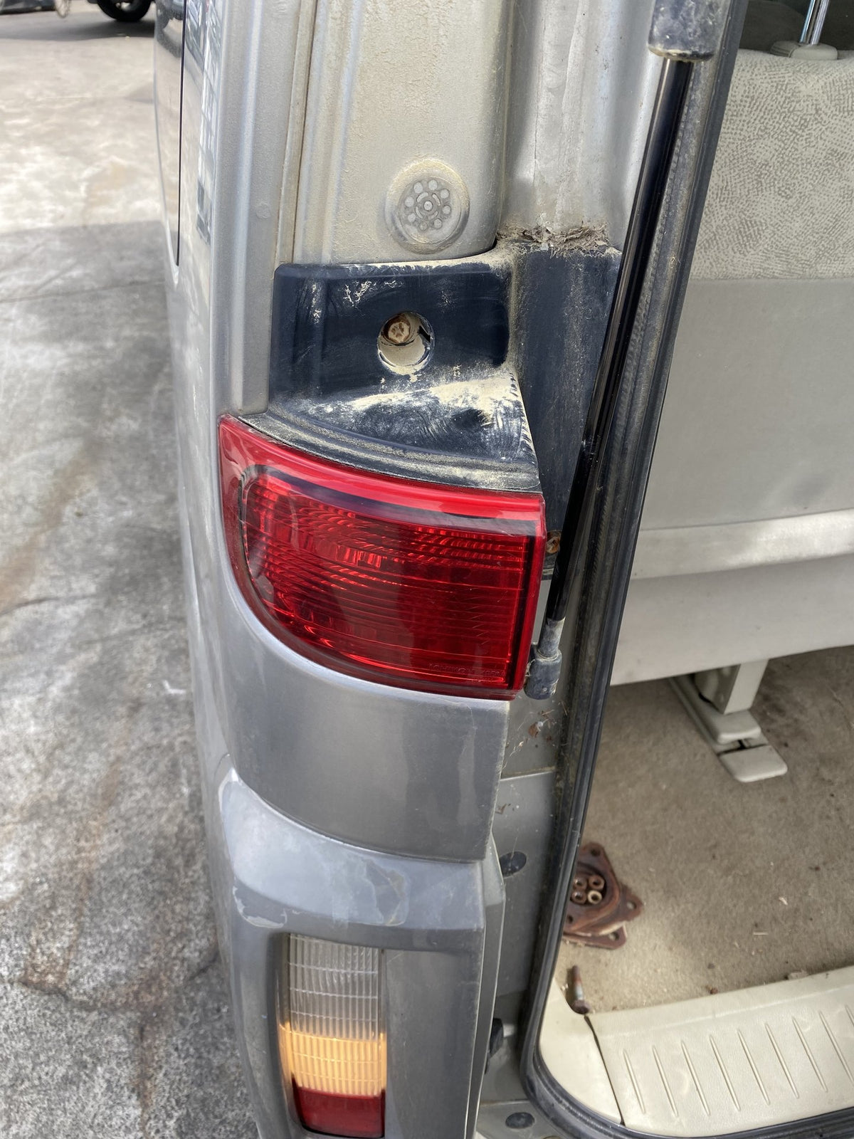 2004 Nissan Elgrand Highway Star E51 Dismantling For Parts