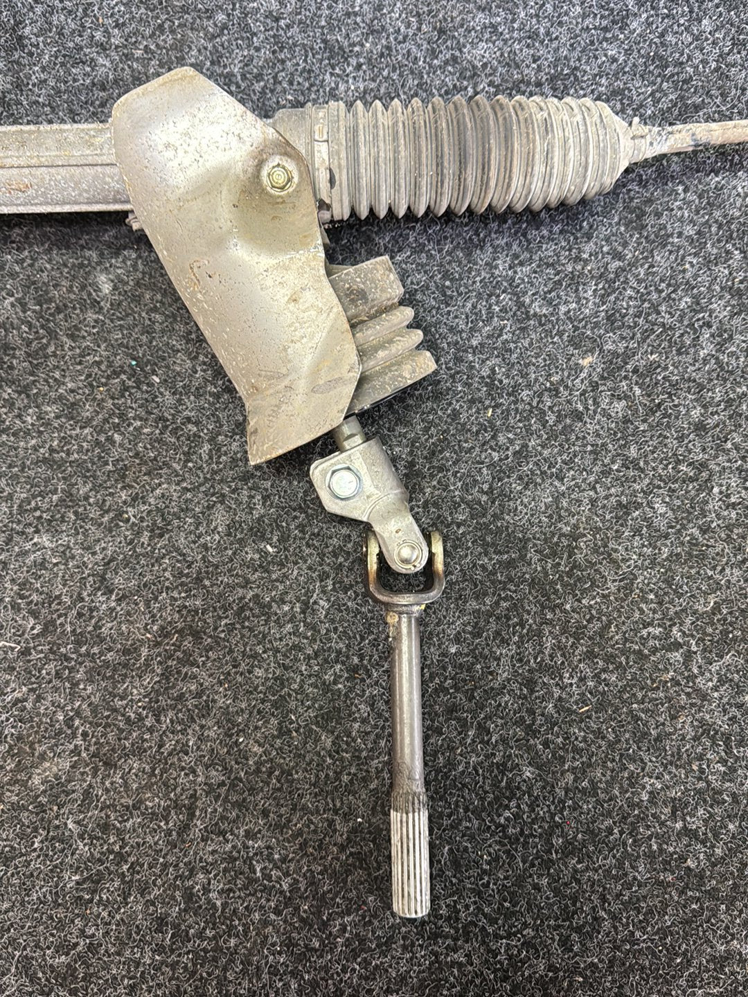2014 Nissan Serena HFC26 - Power Steering Rack PN: 48001-CY010
