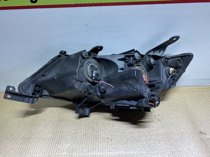 2007 Mitsubishi Outlander - Right Headlight PN: HCHR-535