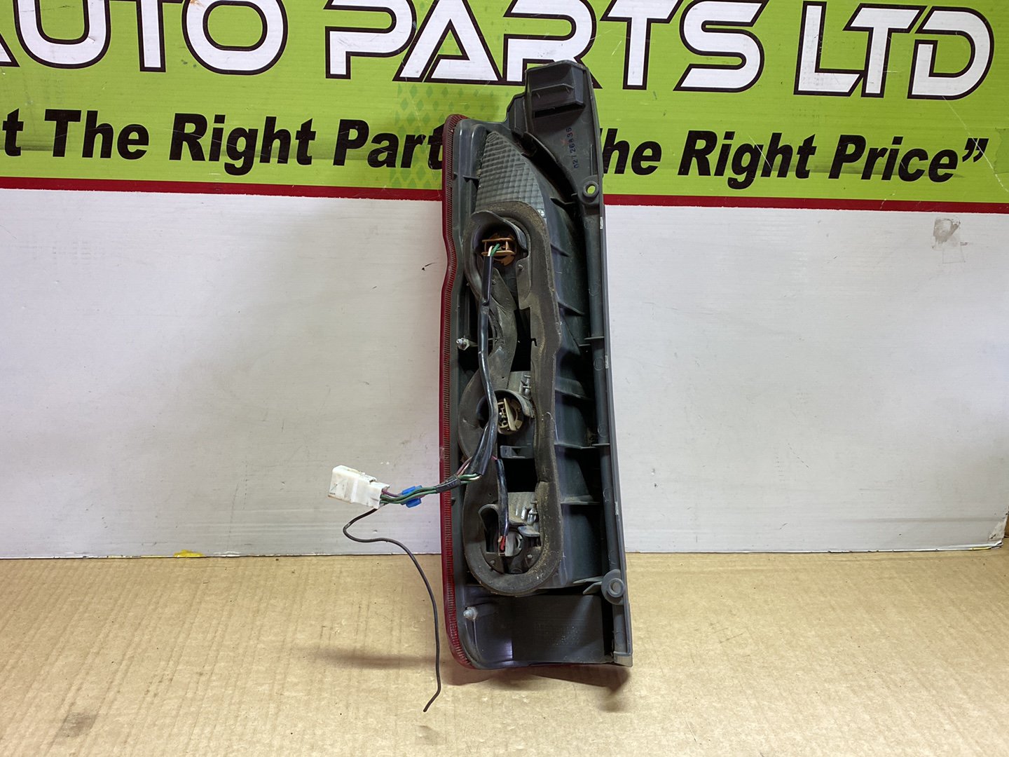 2008 Used Toyota Hiace - Right Taillight PN: After market/ DEPO 01-212
