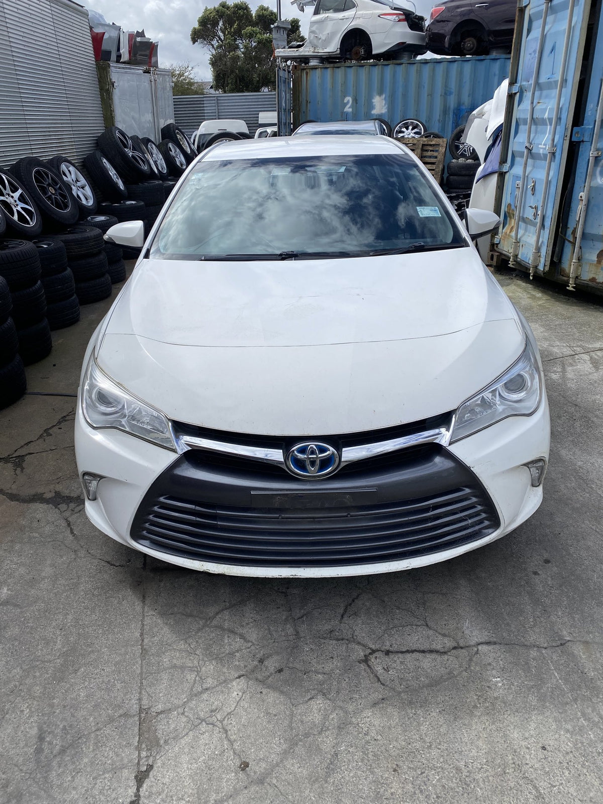 2016 Toyota Camry Hybrid H Dismantling For Parts