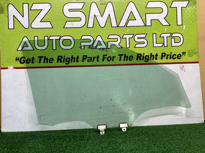 2010 Nissan March - Left Front Door Glass PN: M2E2