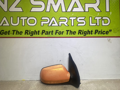 2005 Mazda Demio- Right Door Mirror PN: 5 wires