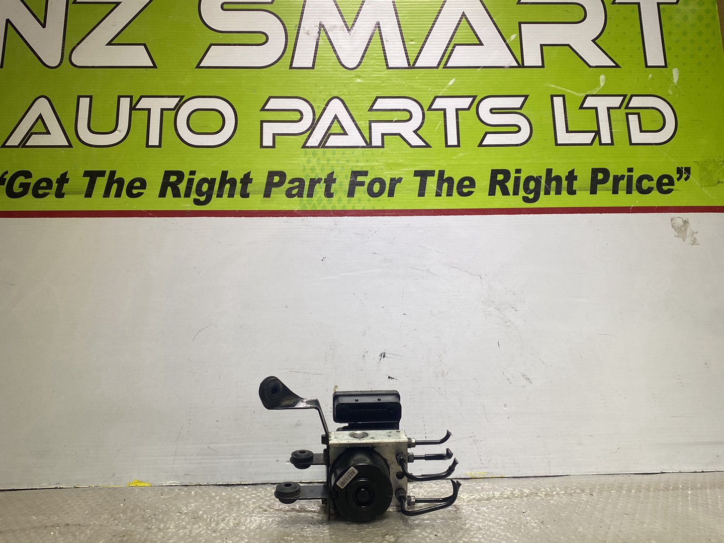 2006 Mazda Axela- ABS Pump PN: see photos