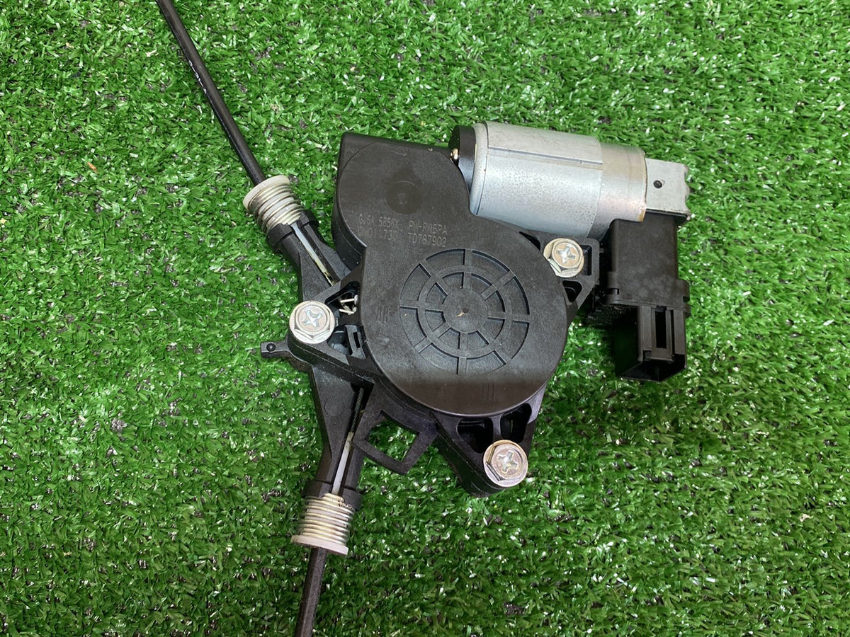 2007 Mazda Verisa - Left Rear Window Regulator/Motor PN: GJ6A5858XB