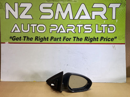 2010 Mazda Axela- Right Door Mirror PN: 7 wires