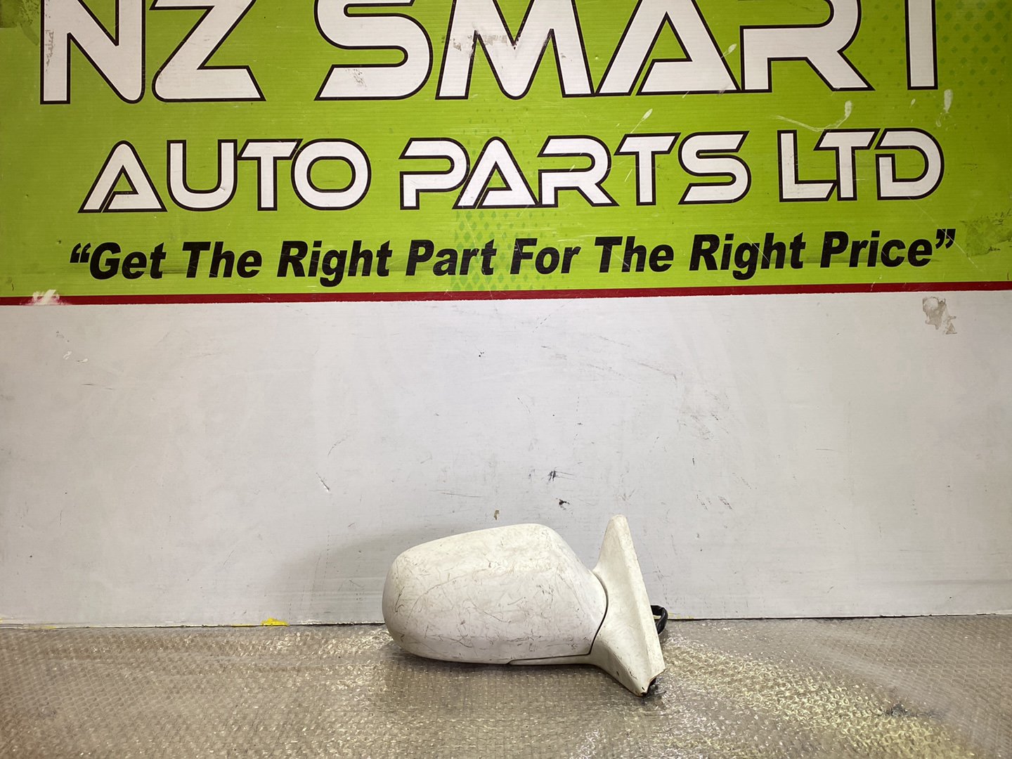 1996 Used Toyota Corolla- Right Door Mirror PN: 5 wires