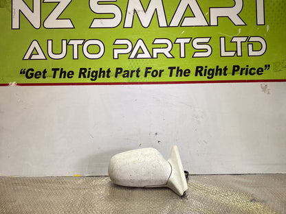 1996 Used Toyota Corolla- Right Door Mirror PN: 5 wires