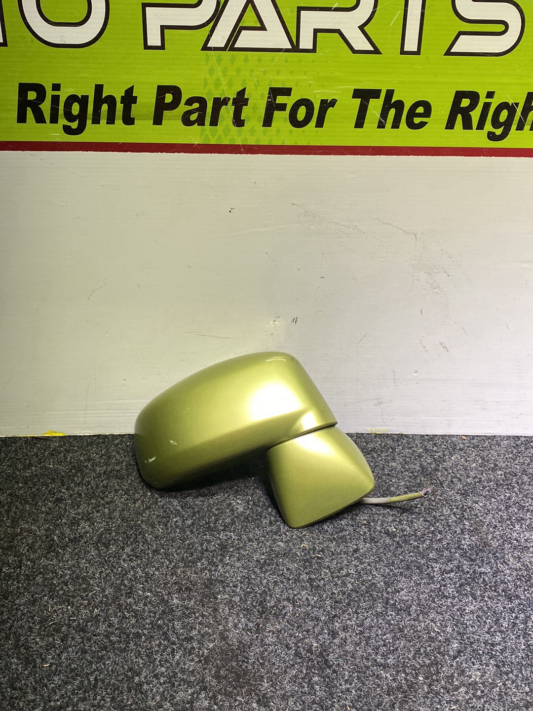 2007 Nissan Tiida - Right Door Mirror PN: 5 wires