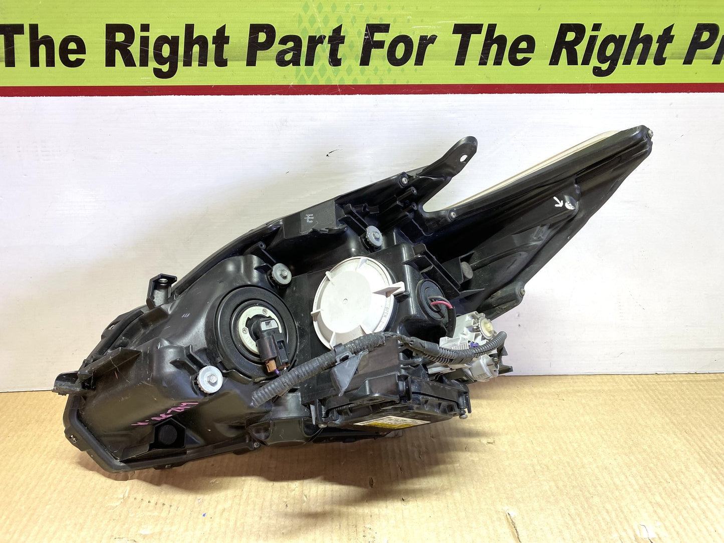 2013 Used Toyota Prius ZVW30 - Right Headlight PN: Koito 47-52
